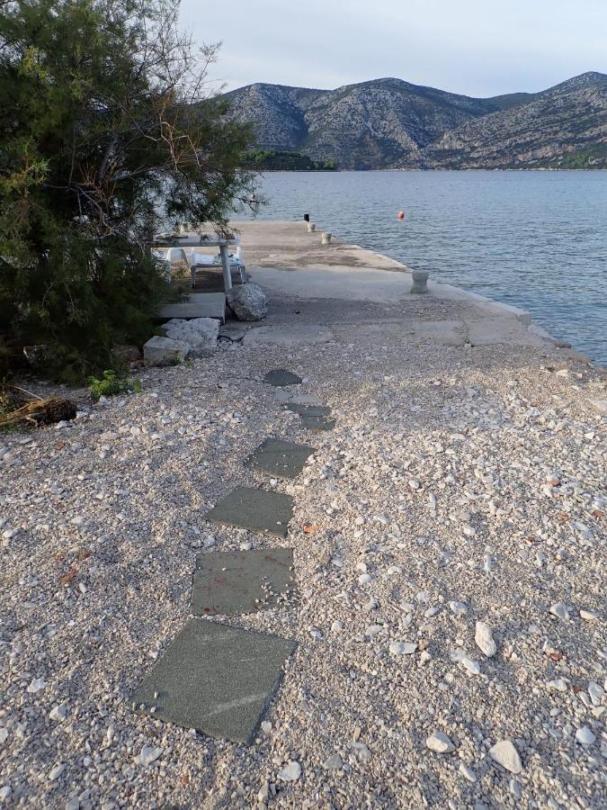 Račišće Katja Beach Apartment מראה חיצוני תמונה