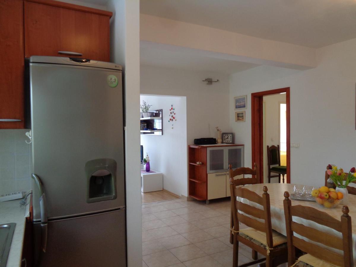 Račišće Katja Beach Apartment מראה חיצוני תמונה